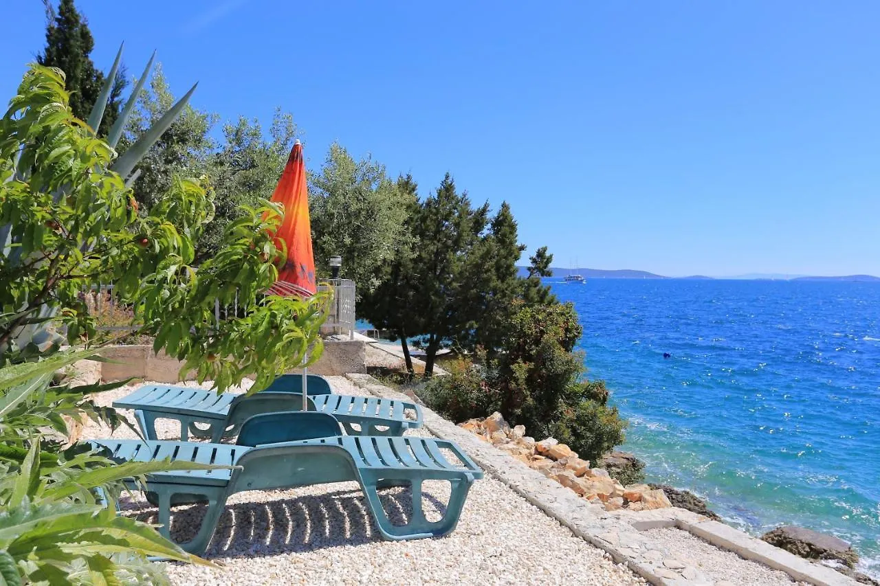 Apartments By The Sea Okrug Donji, Ciovo - 2977 Okrug Gornji 0*,