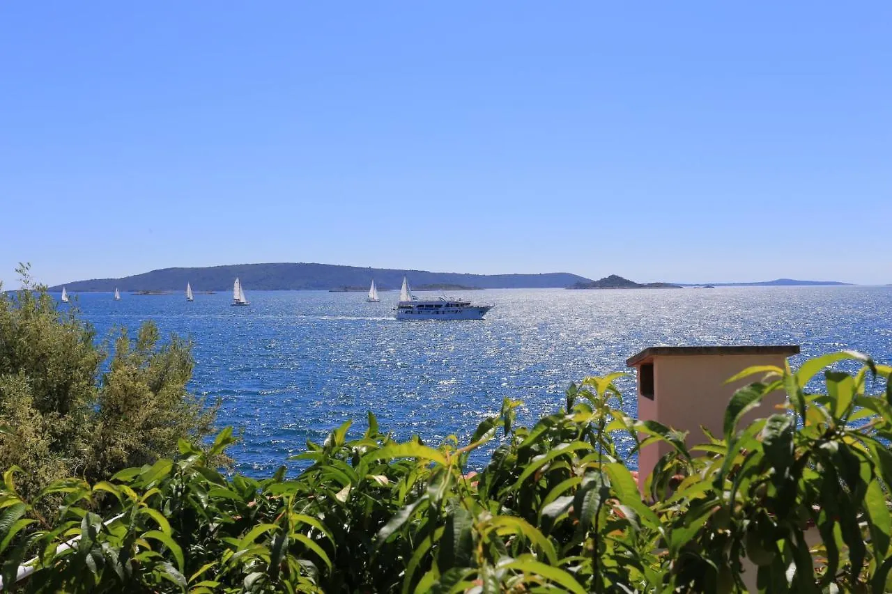 Apartments By The Sea Okrug Donji, Ciovo - 2977 Okrug Gornji